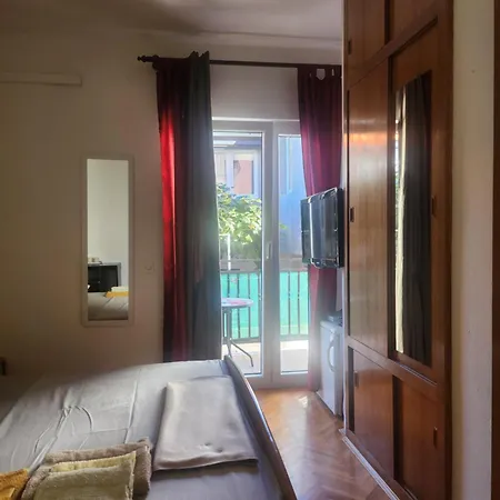 Room&4you 3* Supetar