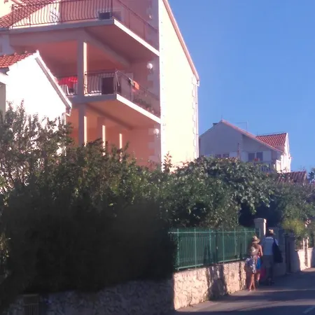 & 4you Gostinjska kuća 3*